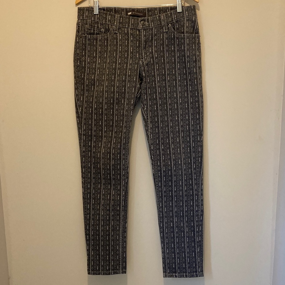 Levi’s 524 Too Superlow Women's Striped Jeans Sz 31/32